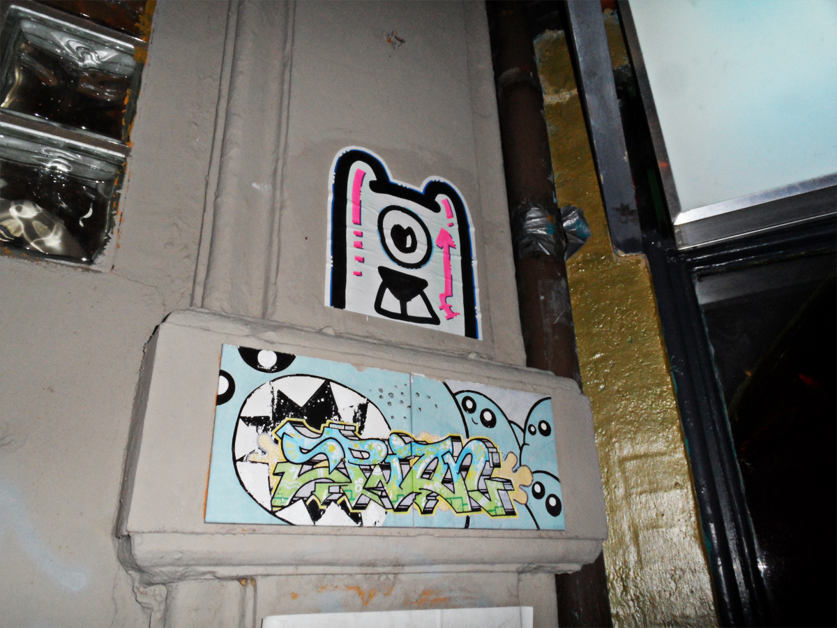 angry koala big pappla eye corner sternbruecke paste up