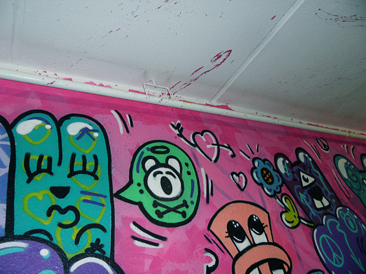 angry koala pink panic room 06