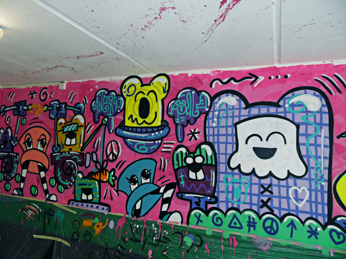 angry koala pink panic room 08